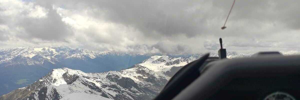 Verortung via Georeferenzierung der Kamera: Aufgenommen in der Nähe von 39020 Schnals, Autonome Provinz Bozen - Südtirol, Italien in 3300 Meter